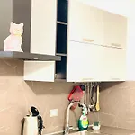Smart-apartment Station-free Parking דירה