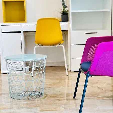 Lägenhet Smart Station Design Apartment Central