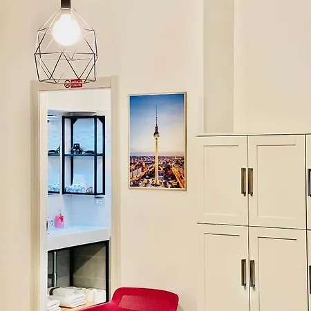 Smart Station Design Apartment Central Lägenhet *