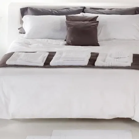 Smart Station Design Apartment Central *