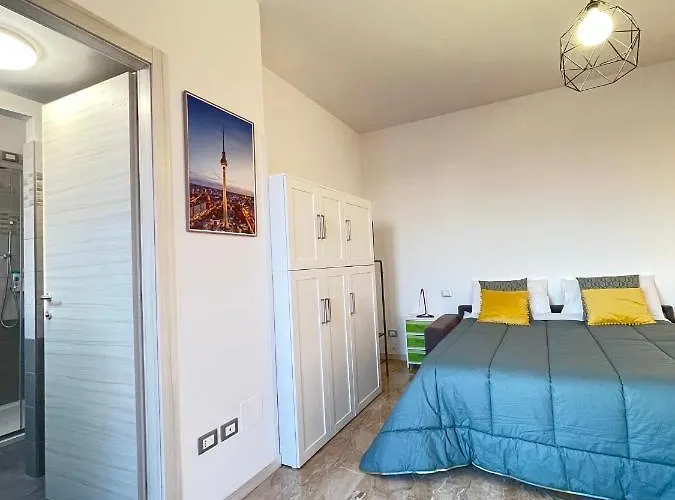 Апартаменти Smart-apartment Station-free Parking Бергамо