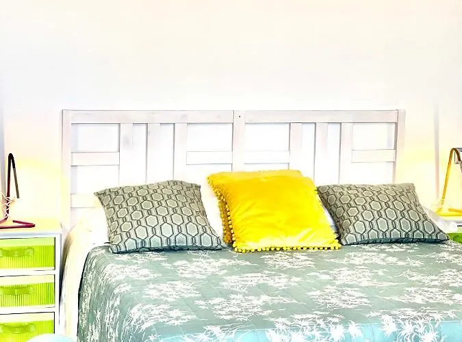 Smart-apartment Station-free Parking *