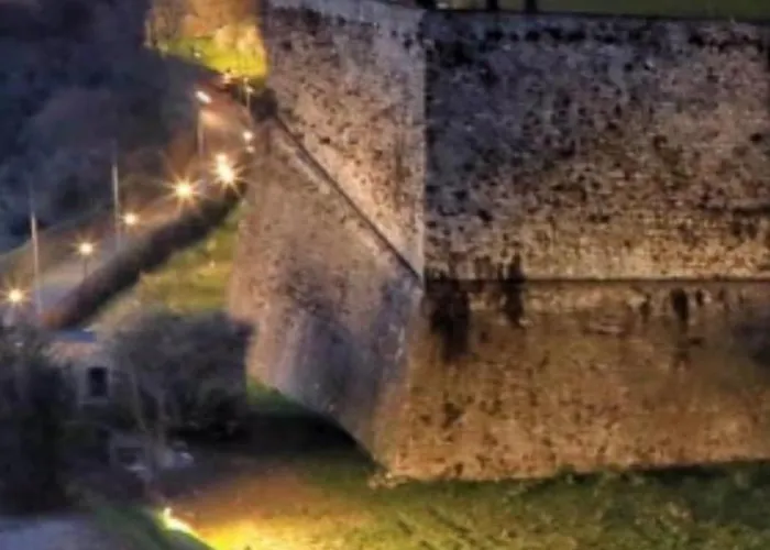 Апартаменти Smart-apartment Station-free Parking *