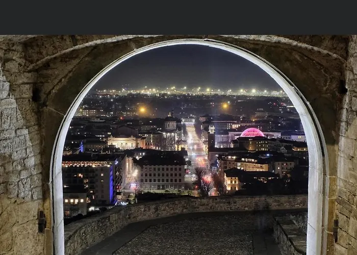 Smart-apartment Station-free Parking Apartmán