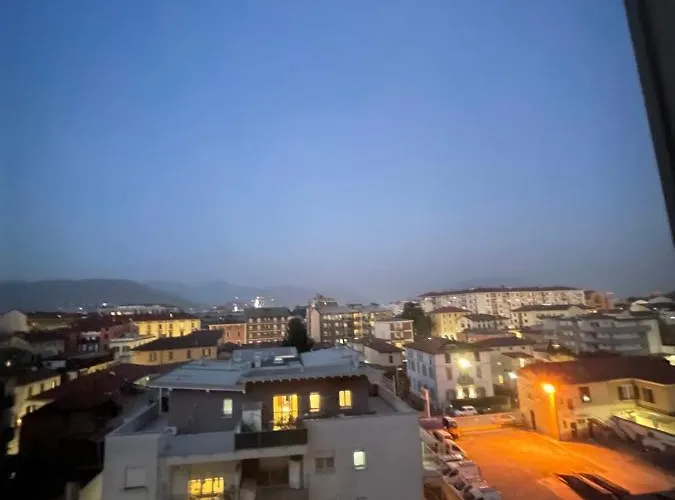 Smart-apartment Station-free Parking *