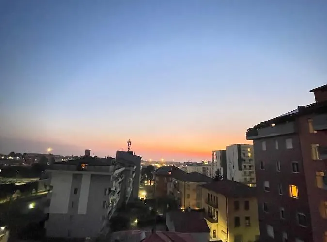 Smart-apartment Station-free Parking ברגמו