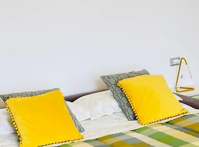 Smart-apartment Station-free Parking דירה